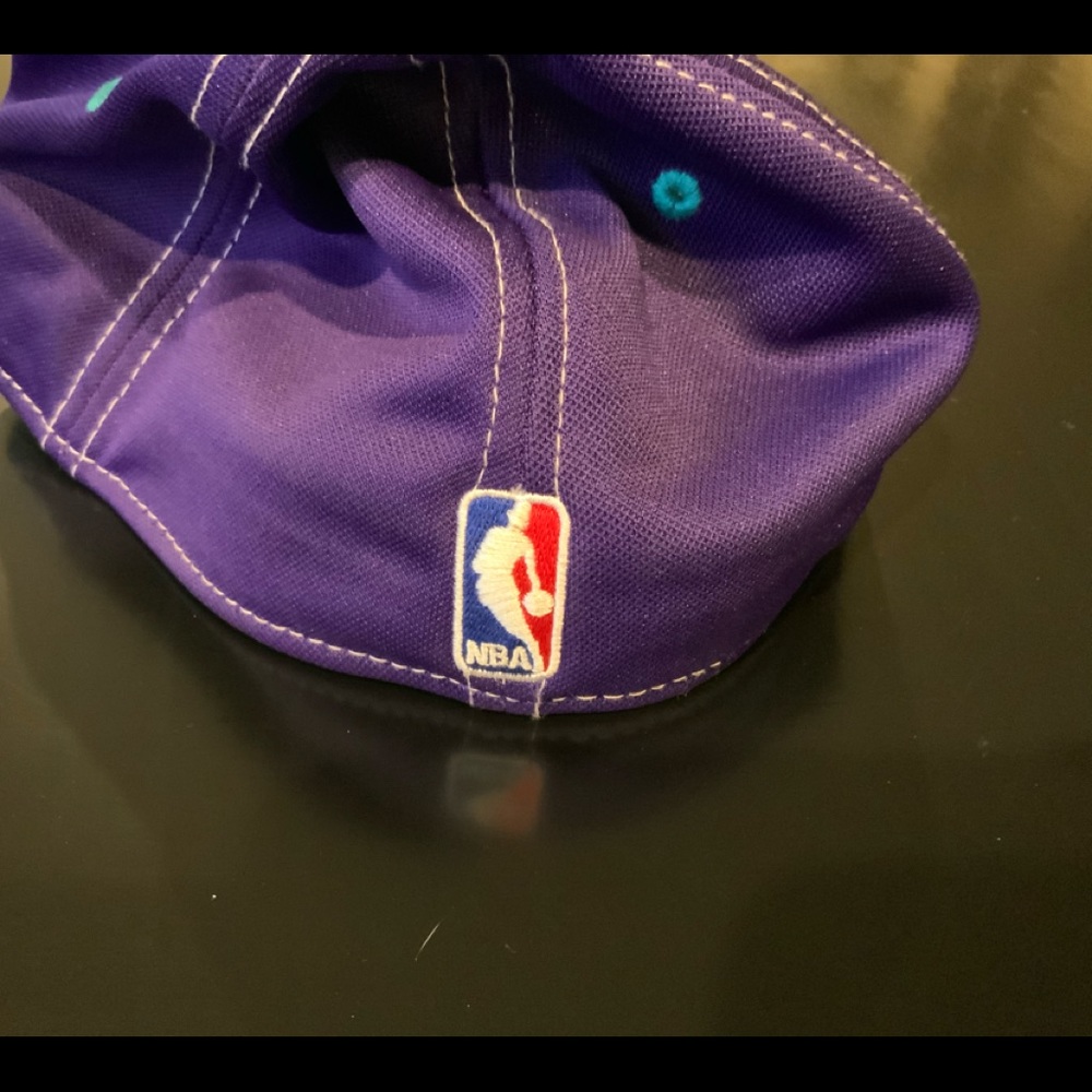 Adidas HORNETS NBA cap - Picture 5 of 6